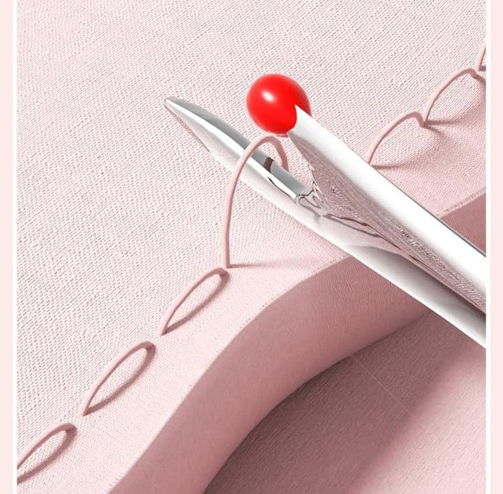Lisslune | 2-in-1 needle threaders and seam rolling tools