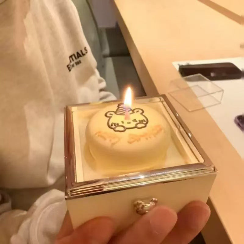 Lisslune | Creative sweet bear cake rotating ring box