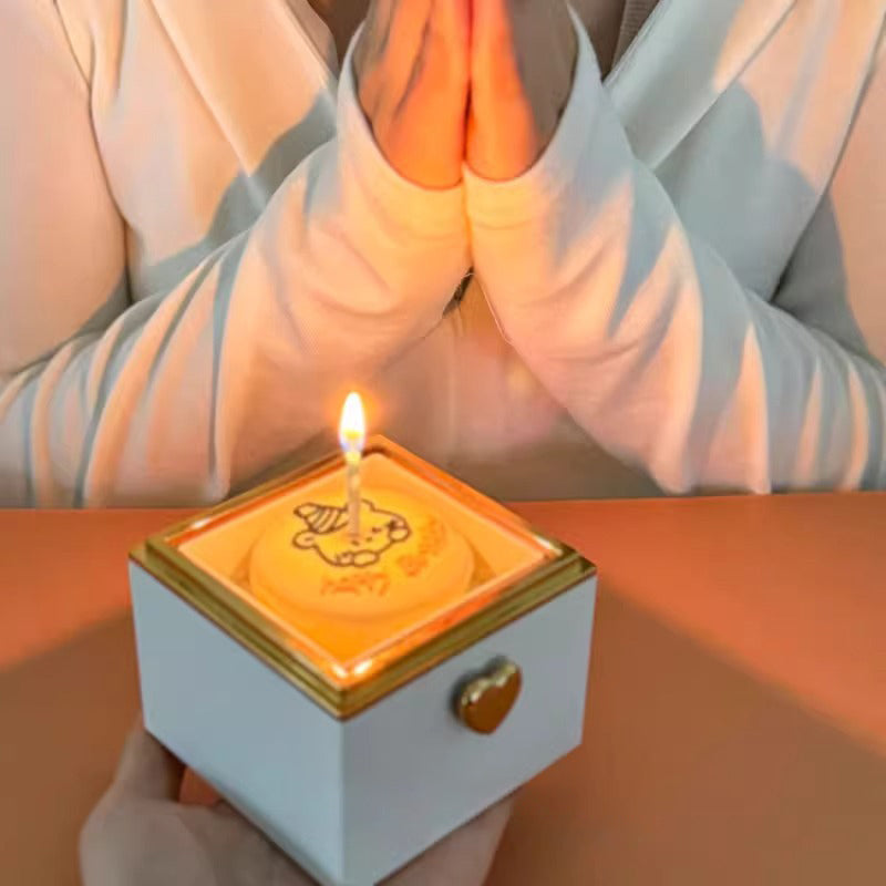 Lisslune | Creative sweet bear cake rotating ring box