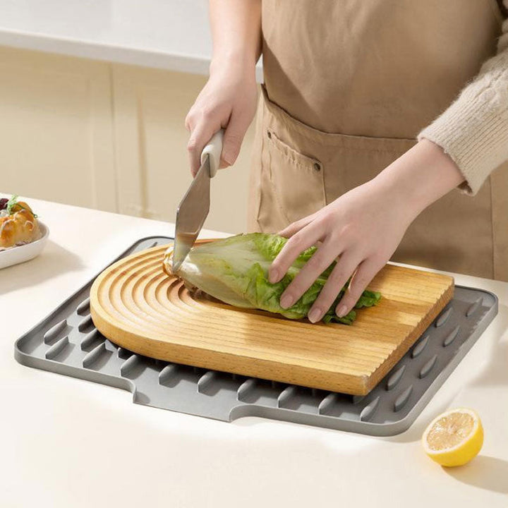 Lisslune | Multifunctional and foldable silicone drainage mat