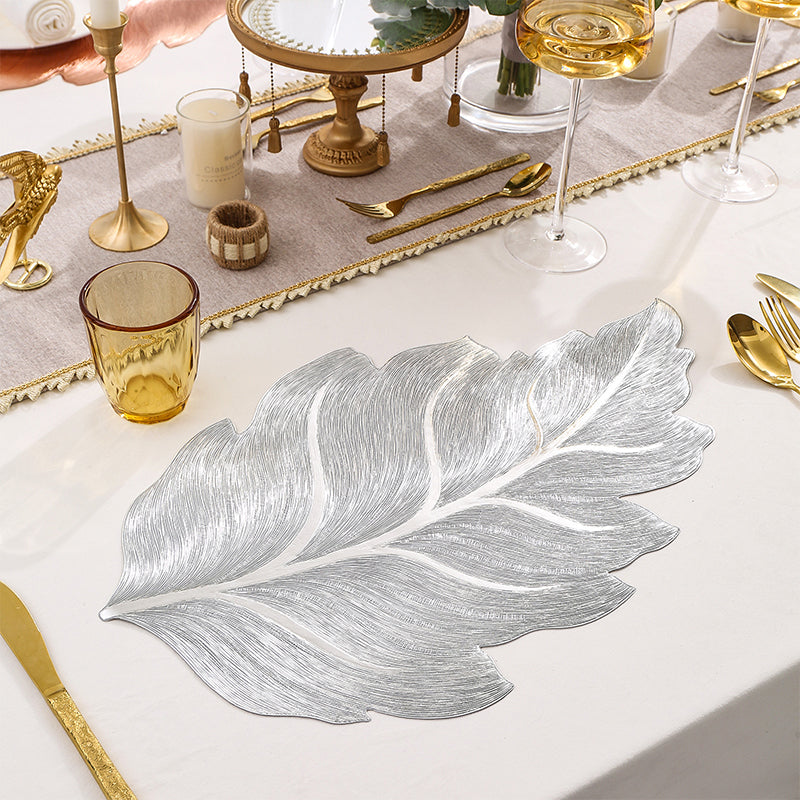 Lisslune | Gold Leaf Luxury Placemat – 3D Elegant Table Mat made of PVC