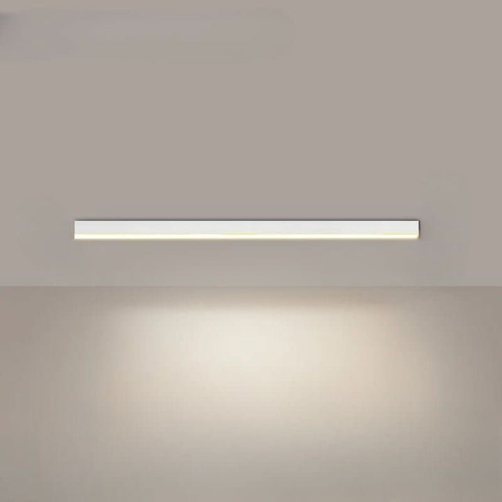 Lisslune | Minimalistic ceiling light in Scandinavian design with powerful light