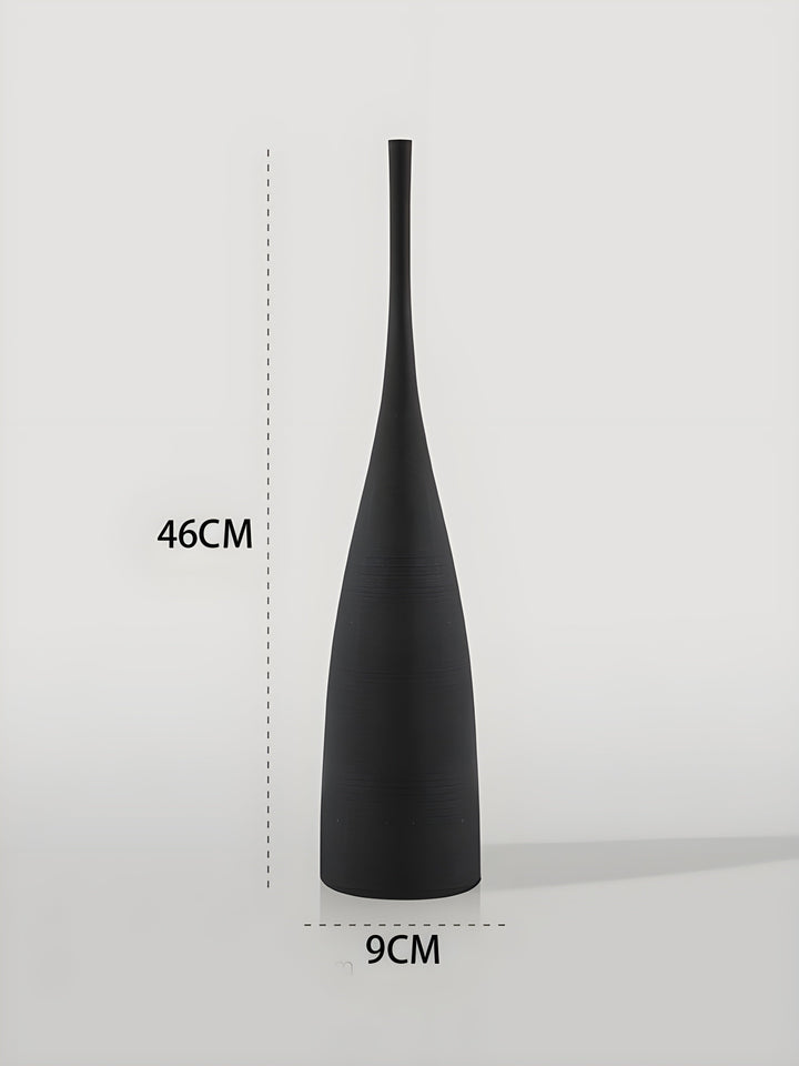 Lisslune | Minimalistic Handcrafted Ceramic Zen Vase