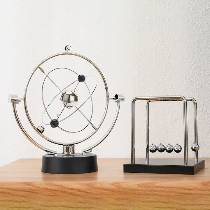 Lisslune | Modern Art Newton Pendulum Toy