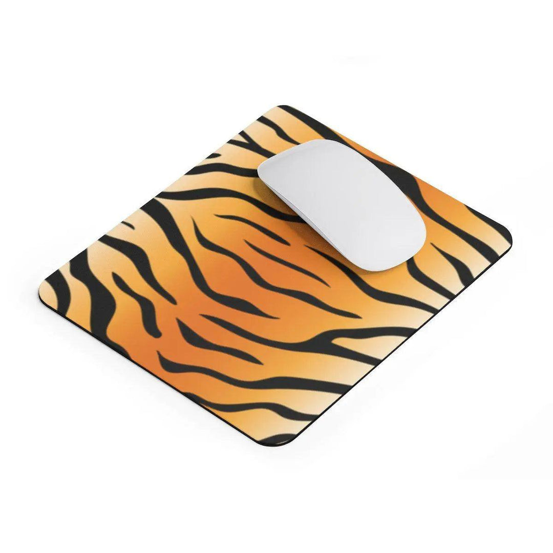 Lisslune | Chic Tiger Print Mouse Pad: Elevate your workspace with style and precise tracking