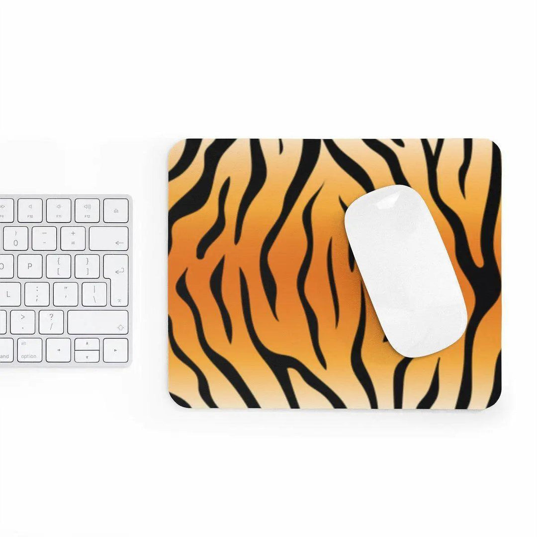 Lisslune | Chic Tiger Print Mouse Pad: Elevate your workspace with style and precise tracking