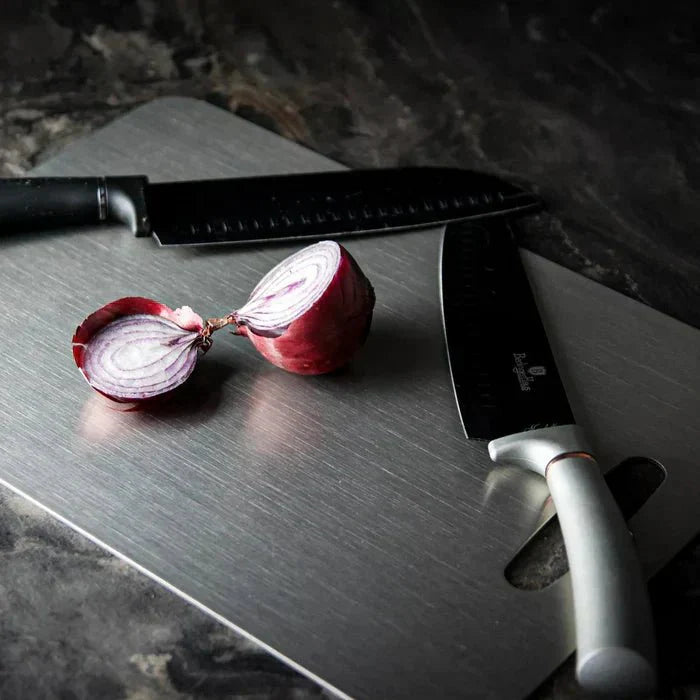 Lisslune | TITANSLICE – Titanium Cutting Board with Hygienic & Durable Surface