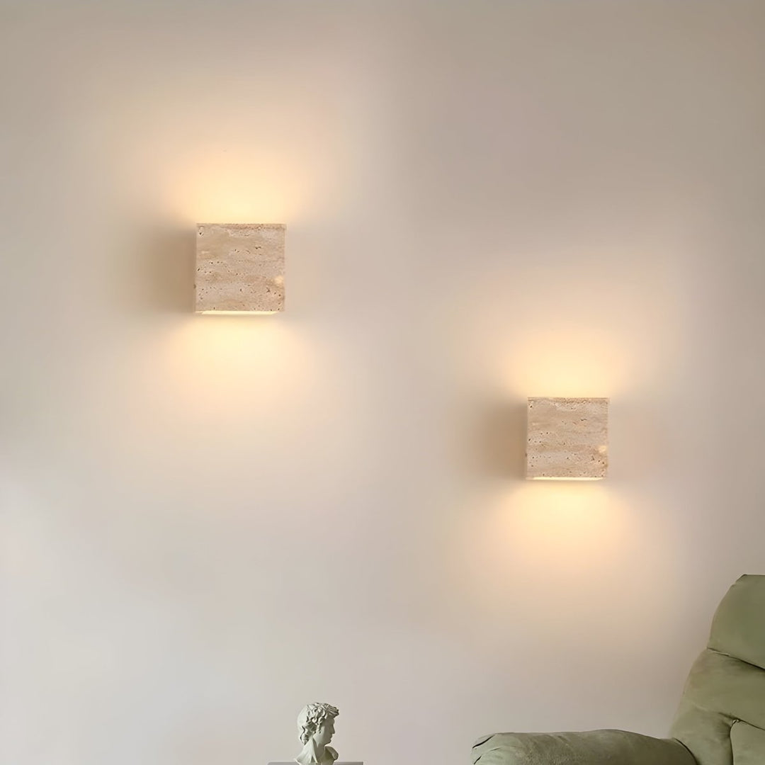 Lisslune | Wall lamp made of travertine for a warm and elegant atmosphere
