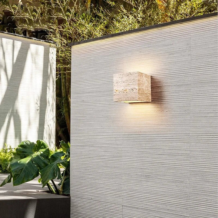 Lisslune | Wall lamp made of travertine for a warm and elegant atmosphere