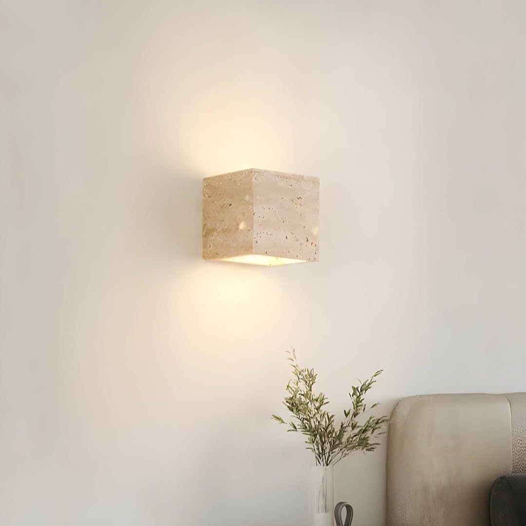 Lisslune | Wall lamp made of travertine for a warm and elegant atmosphere
