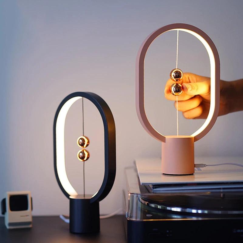 Lisslune | USB Rechargeable Balance LED Magnet Light