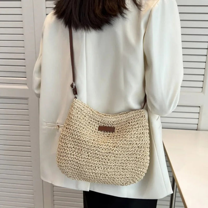Lisslune | Isabelle Ladies Handbag – Minimalist Design and Practical Size