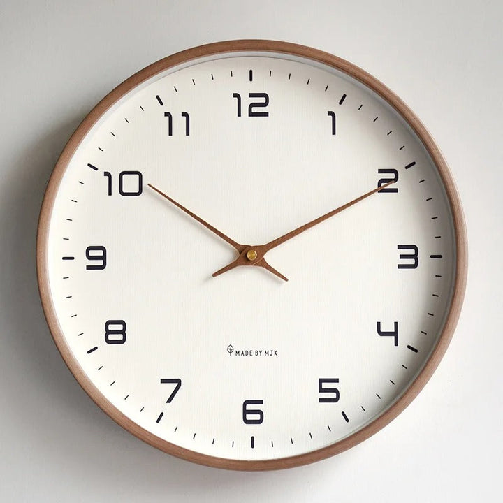 Lisslune | Minimalistic Wall Clock | Metal & Resin