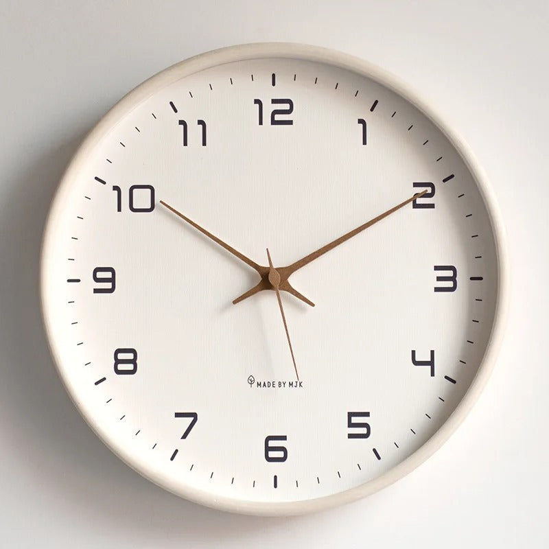 Lisslune | Minimalistic Wall Clock | Metal & Resin