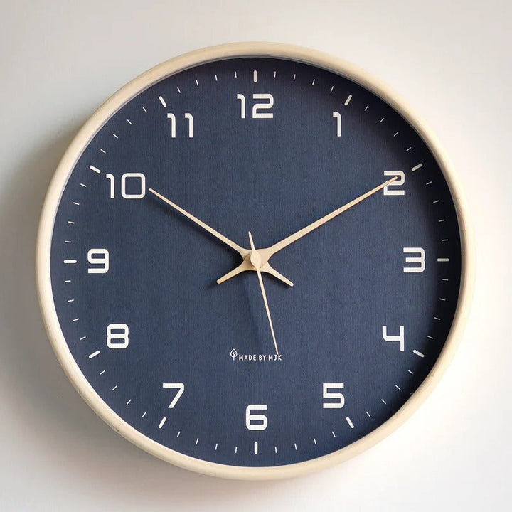 Lisslune | Minimalistic Wall Clock | Metal & Resin