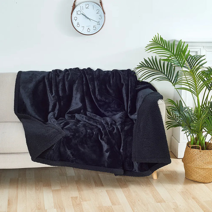 Lisslune | CozyGuard Waterproof Blanket – Reversible, Stain Resistant & Soft Plush Design