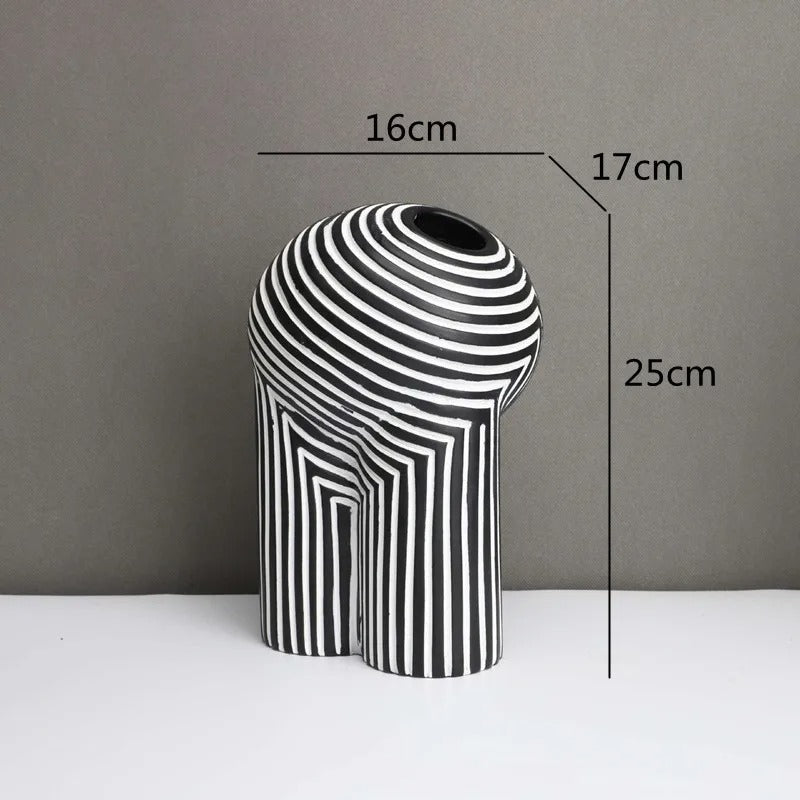 Lisslune | Vase with abstract geometry