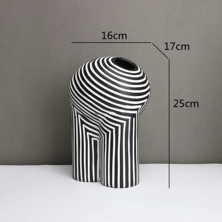 Lisslune | Vase with abstract geometry