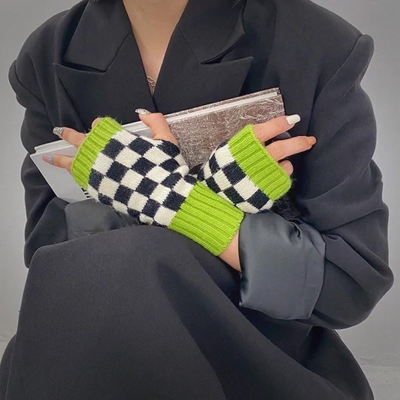 Lisslune | Women’s Checkered Winter Gloves – Warm Fingerless Knit Plaid Design