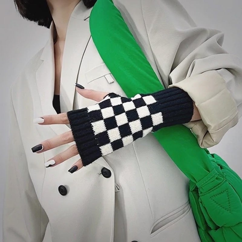 Lisslune | Women’s Checkered Winter Gloves – Warm Fingerless Knit Plaid Design