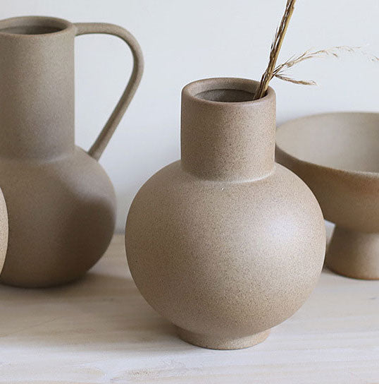 Lisslune | Monochrome Vase Collection