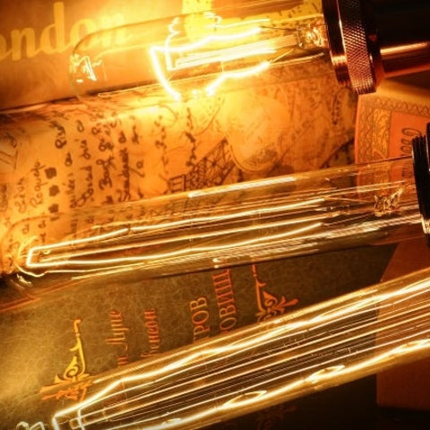 Lisslune | Vintage Light Bulbs - NostalgiaGlow