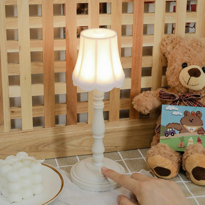 Rynx | Retro table lamp
