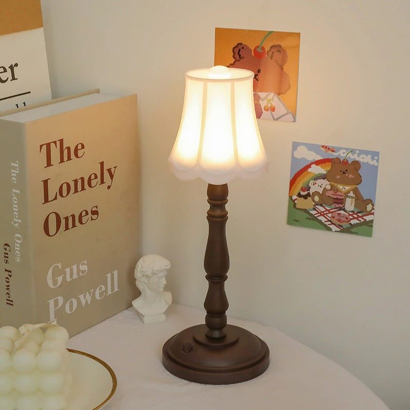 Rynx | Retro table lamp
