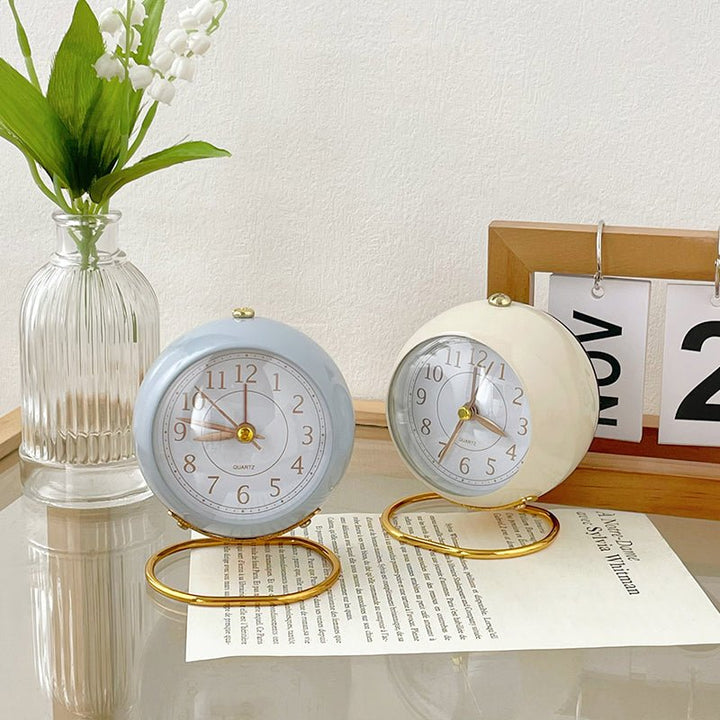 Lisslune | Vintage round Analog Watch