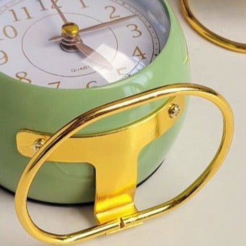 Lisslune | Vintage round Analog Watch