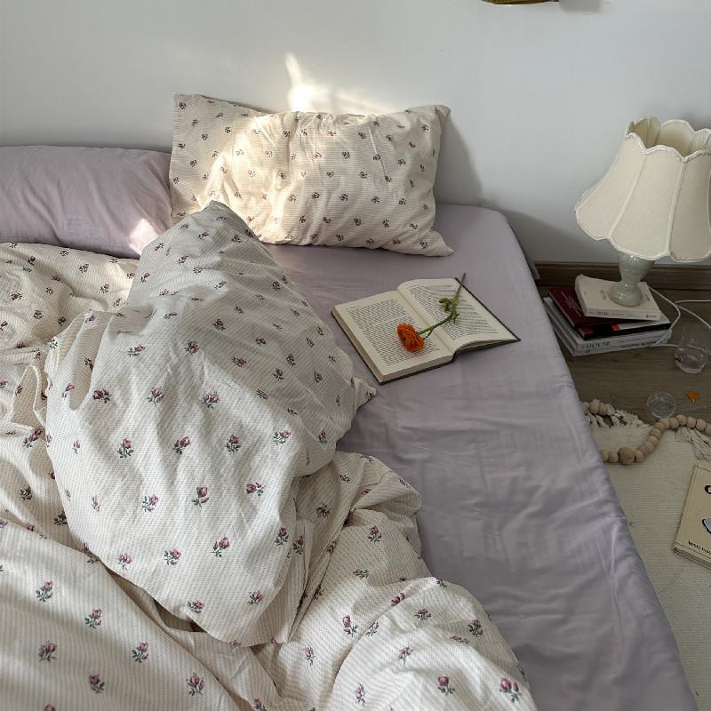 Rynx Lila Vintage Floral Bedding Set