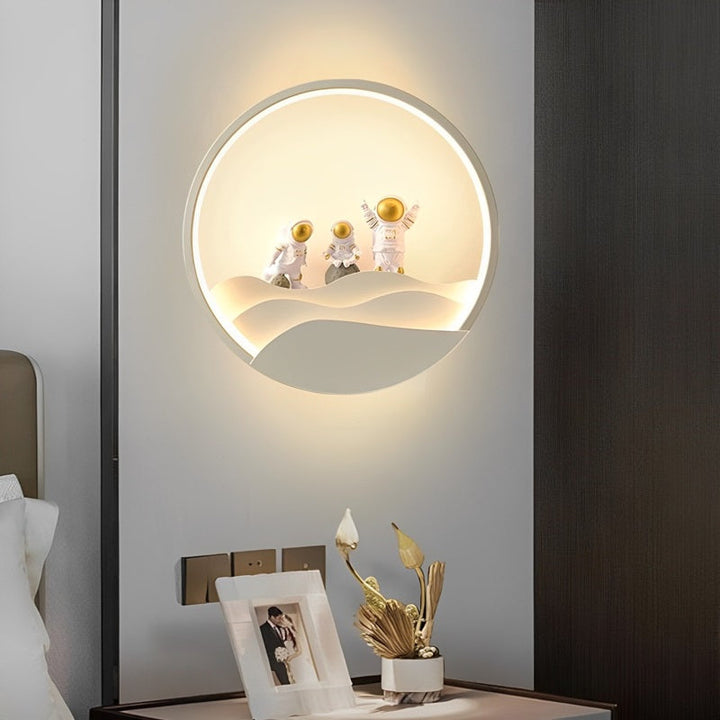 Lisslune | Astronaut Wall Lamp with TriColor LED Light - 11" x 11"