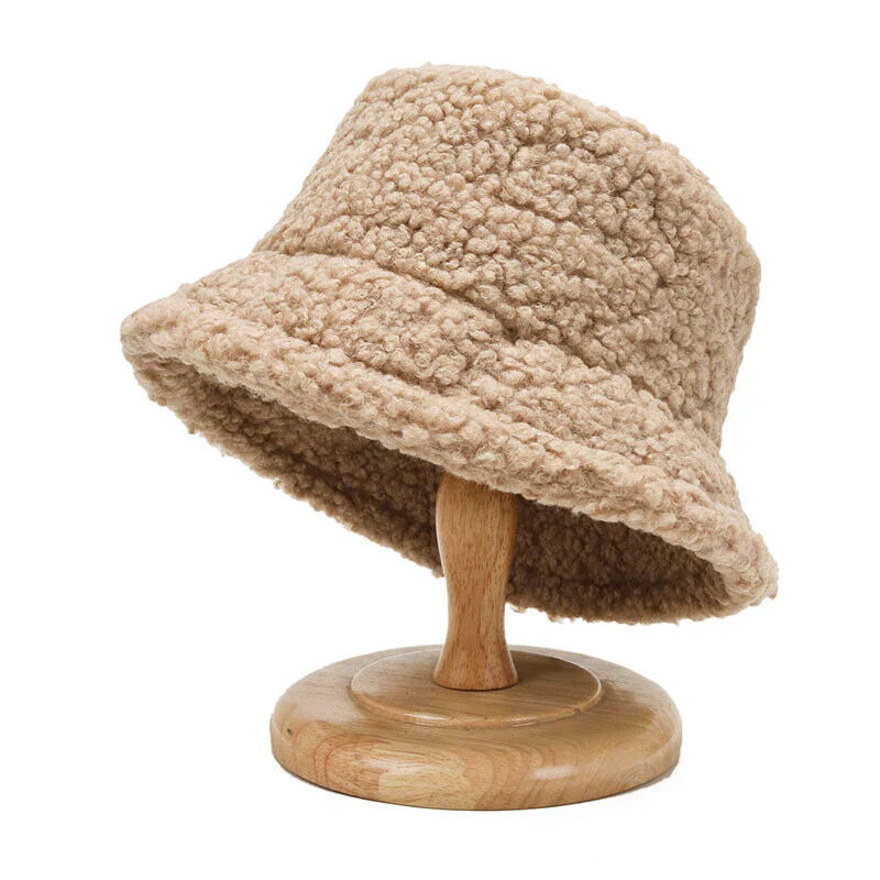 Lisslune | Livia Women’s Teddy Bucket Hat Warm Lambswool