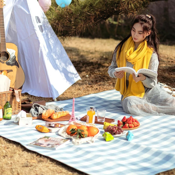 Lisslune | Waterproof Picnic Blanket – Foldable Outdoor Mat for Camping, Beach & Garden (150x200 cm)