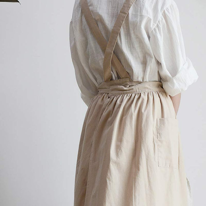Lisslune | Waterproof Cotton Apron with Convenient Pockets - ChefMate