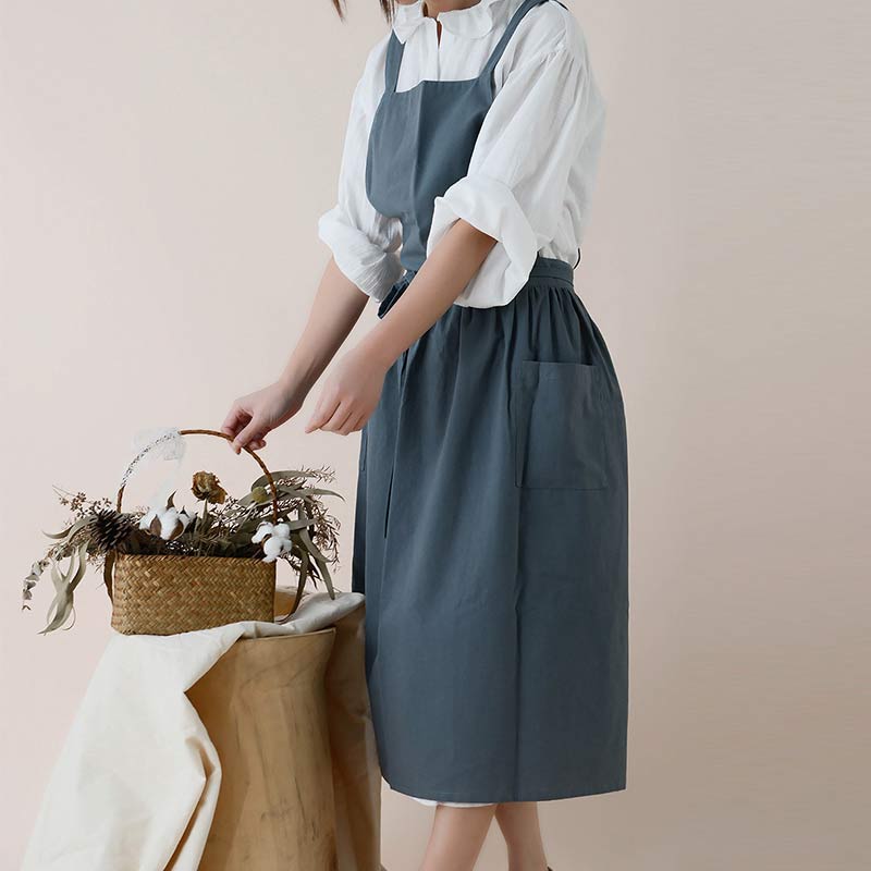 Lisslune | Waterproof Cotton Apron with Convenient Pockets - ChefMate
