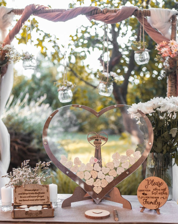 Lisslune | Everlasting Moments heart-shaped guest book