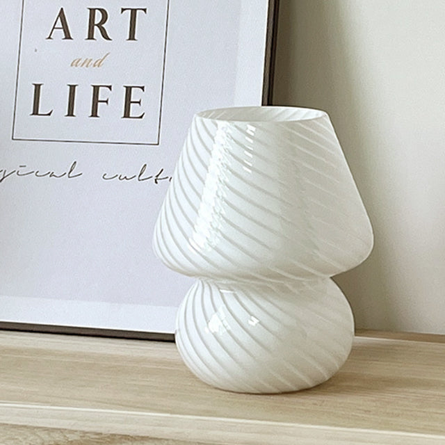 Lisslune | LED Desk Lamp in Mushroom Shape made of Glass