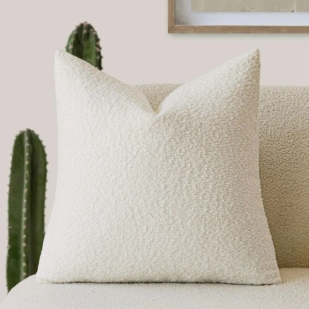 Lisslune | Timeless Boucle Cushion Cover