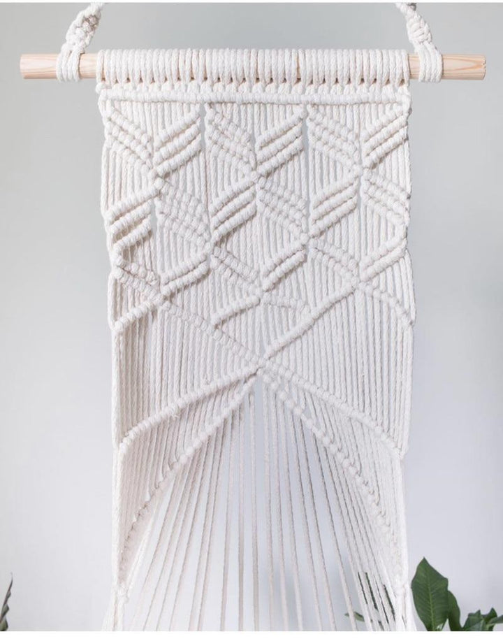 Lisslune | Macrame Wall Hanging Cat Bed