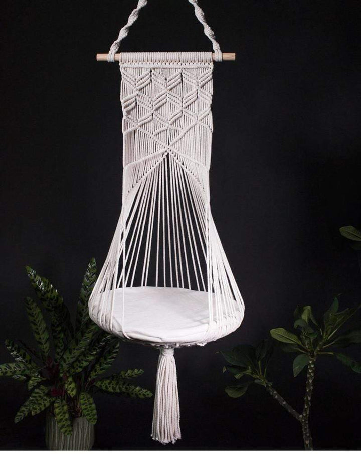 Lisslune | Macrame Wall Hanging Cat Bed