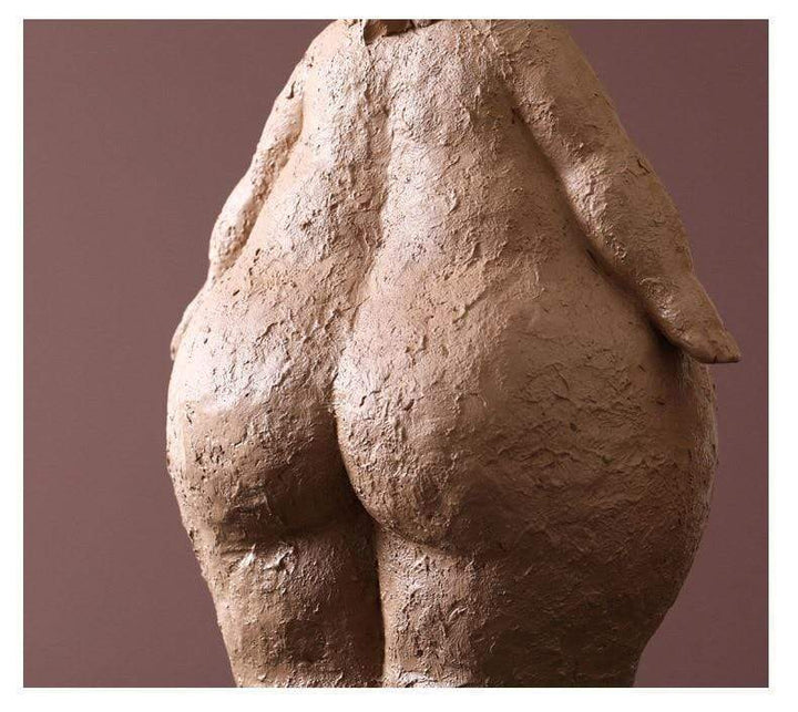 Lisslune | Confident Lady Figures