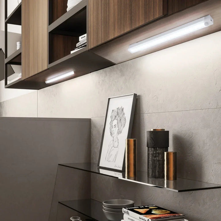Lisslune | Wireless LED Lamp with Motion Sensor - SmartGlow