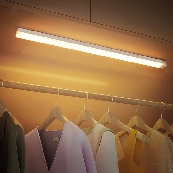Lisslune | Wireless LED Lamp with Motion Sensor - SmartGlow