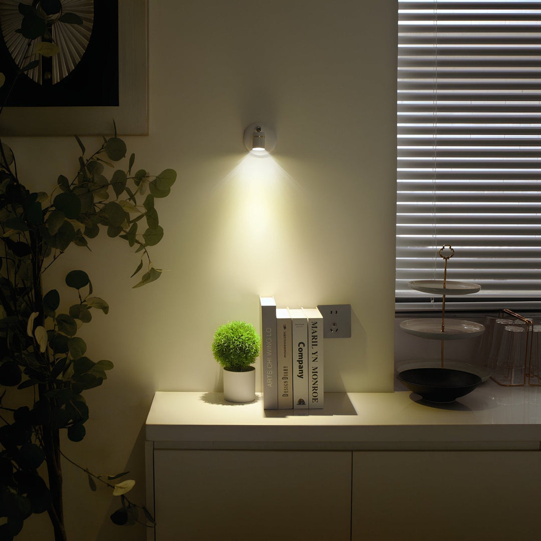 Lisslune | Wireless LED Spotlight - LumaSpot