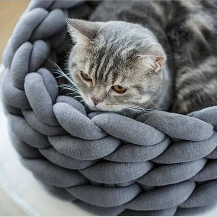Lisslune | Soft wool basket for pets with supportive edge shape