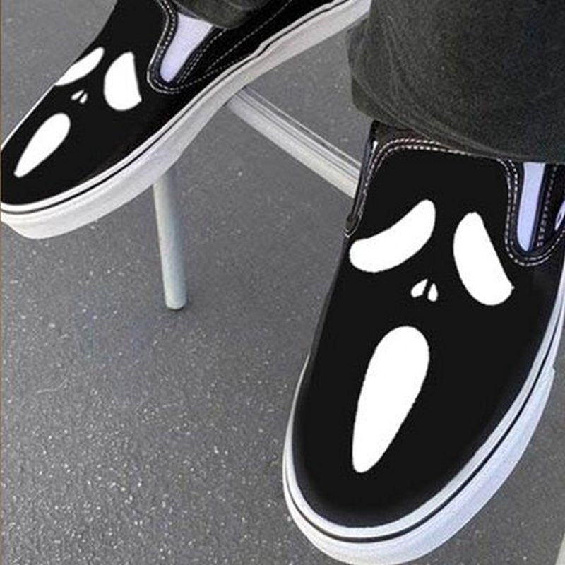 Lisslune | Casual slip-ons made of canvas with skull