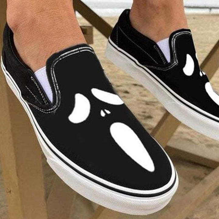 Lisslune | Casual slip-ons made of canvas with skull