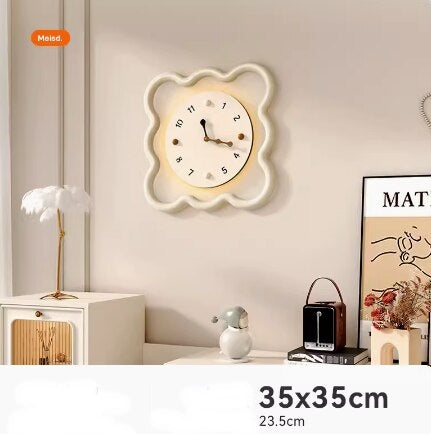 Lisslune | Sleepy Cloud Silent Wall Clock