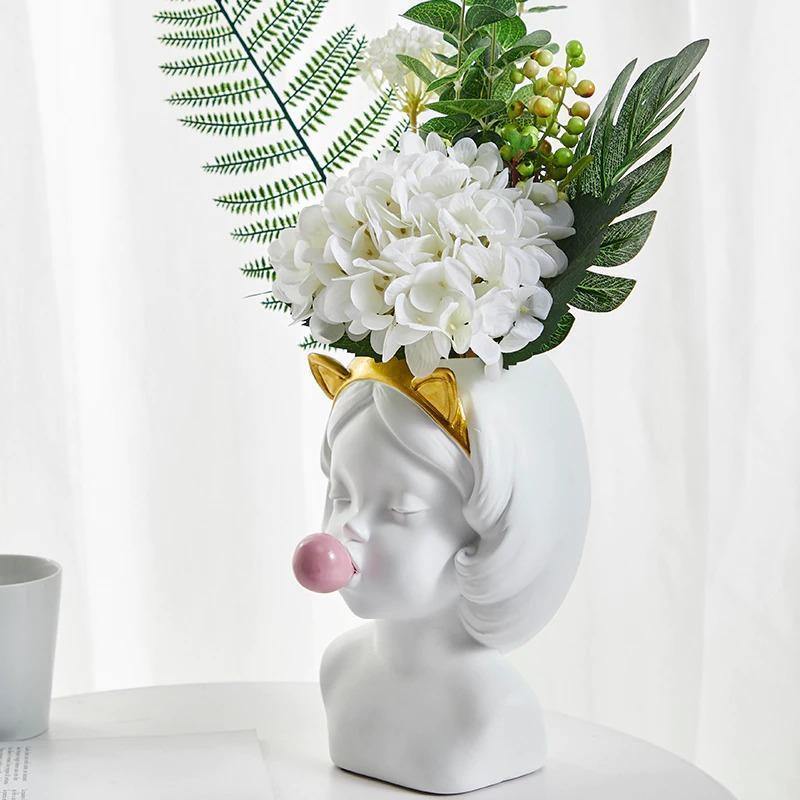 Lisslune | ArtBloom Bust Plant Box - a unique sculpture for your green plants